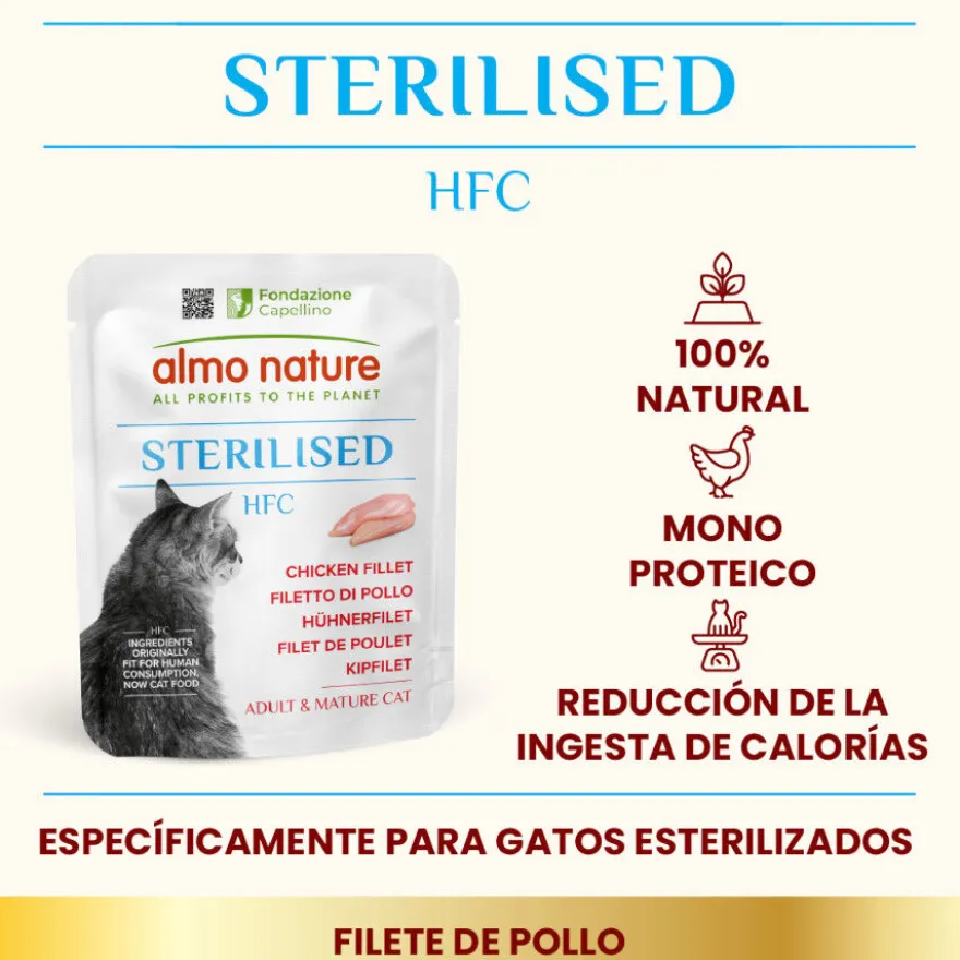 Sachê de filé de frango esterilizado com HFC Almo Nature para gatos